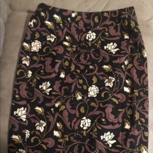 NWOT Loft vine pencil skirt